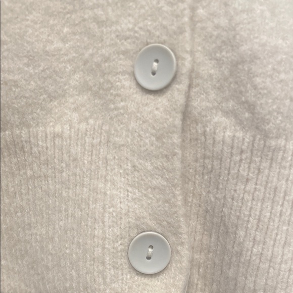 Zara Soft Ivory Cropped Button Cardigan - Picture 3 of 3